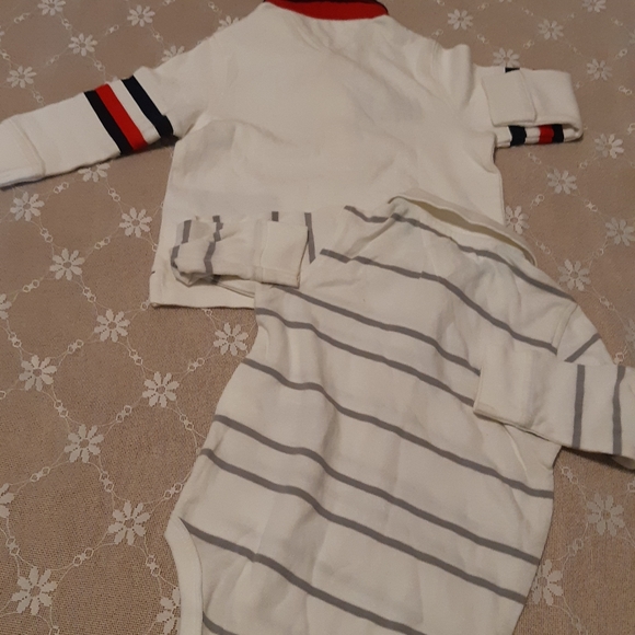 Boys Tommy Hilfiger Shirt, Long Sleeves, Red, White,Dark Blue, Gray, Size 18M - Picture 10 of 15
